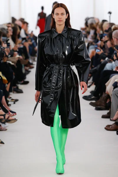 Look 44